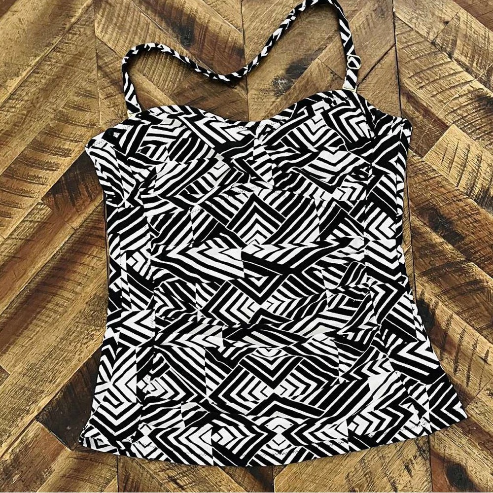Geometric Black and White Women's Tankini